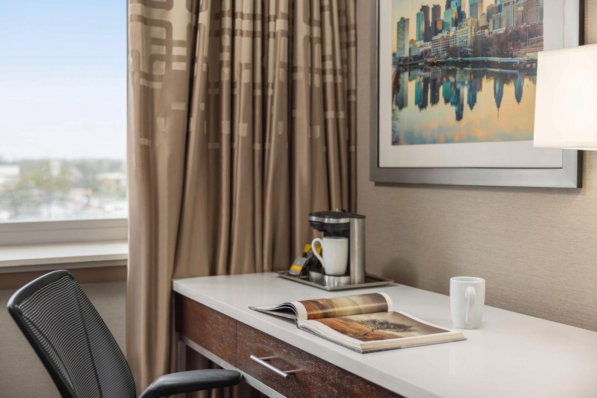 Hilton Philadelphia City Avenue Esterno foto