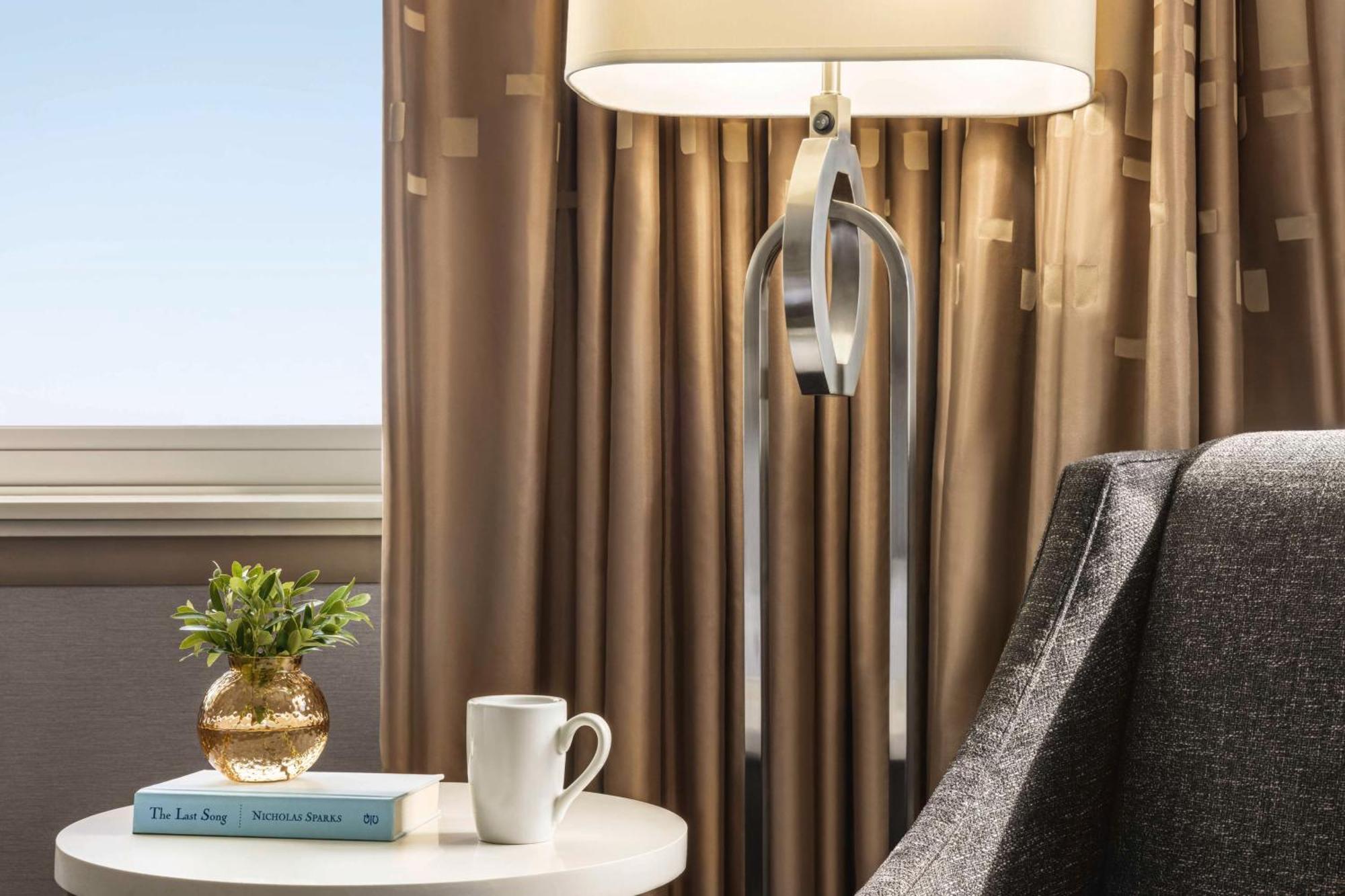Hilton Philadelphia City Avenue Esterno foto